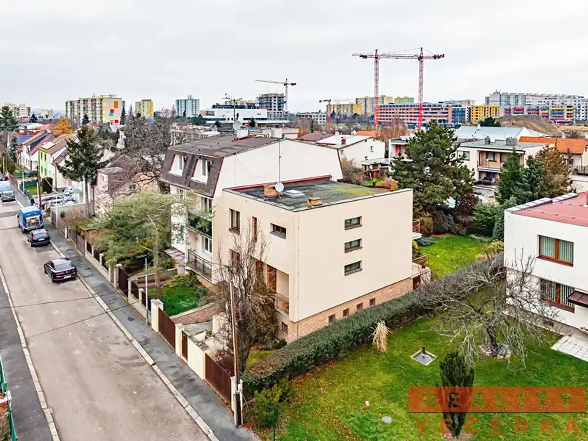 Prodej domu 173 m², 7. května · Chodov