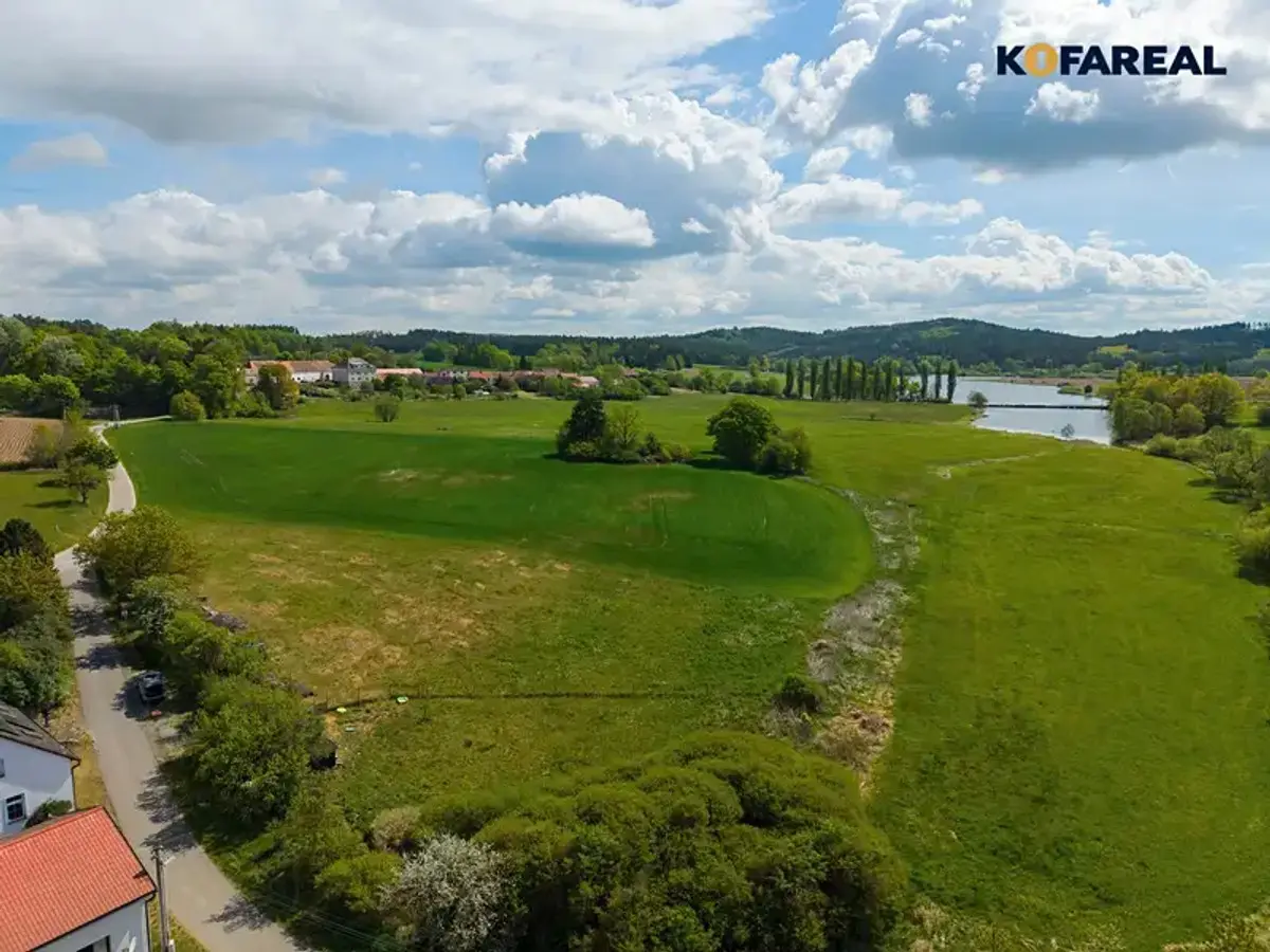 Prodej pozemku 2191 m², Lažany · okres Strakonice