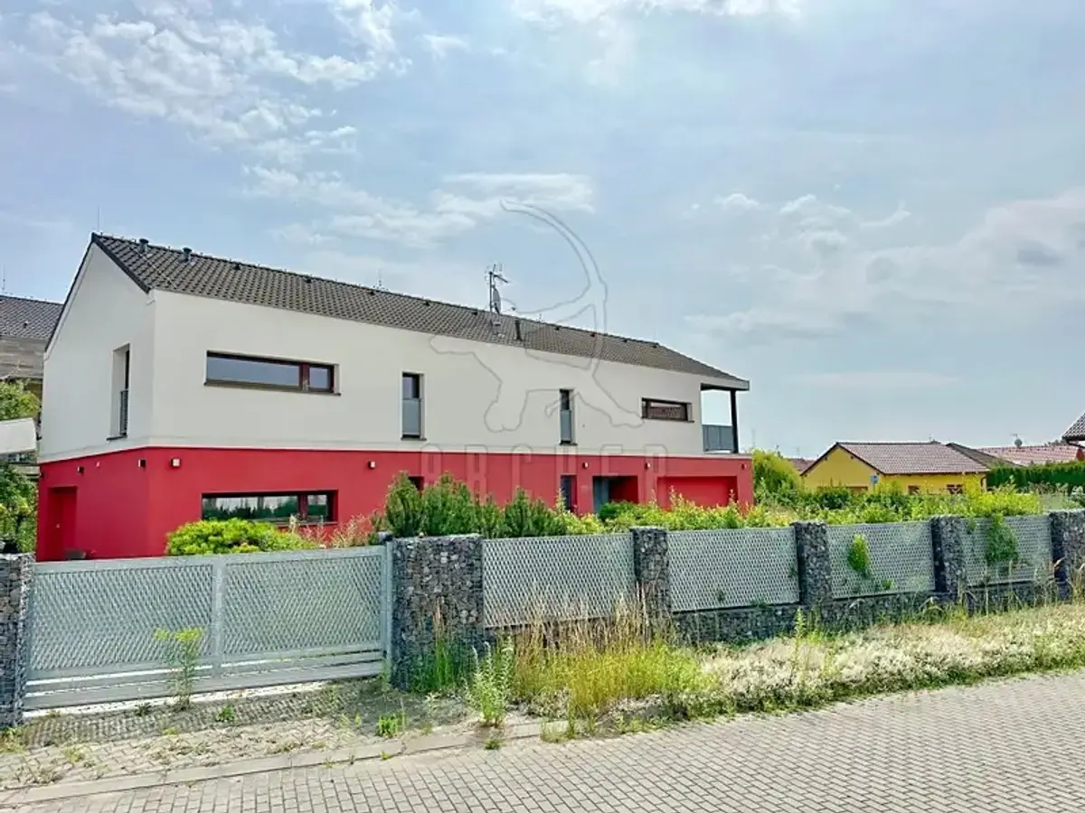 Prodej domu 317 m², Západní · Jeneč u Prahy · Jeneč
