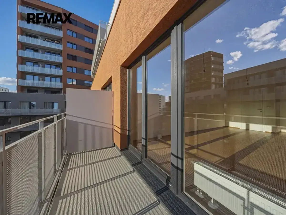 Prodej bytu 1+kk 37 m², Gerstelova · Vysočany