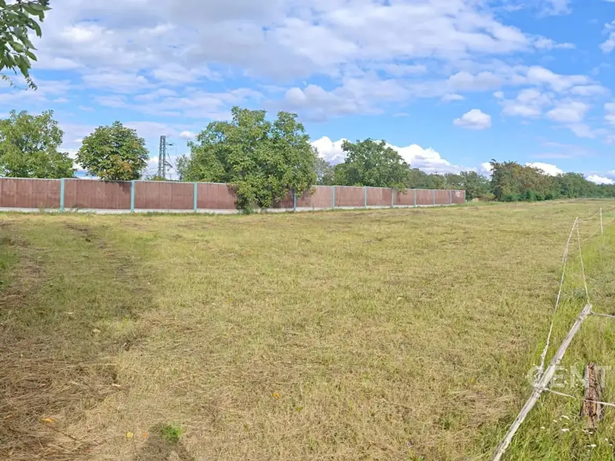Prodej pozemku 2237 m², Lanžhot · okres Břeclav