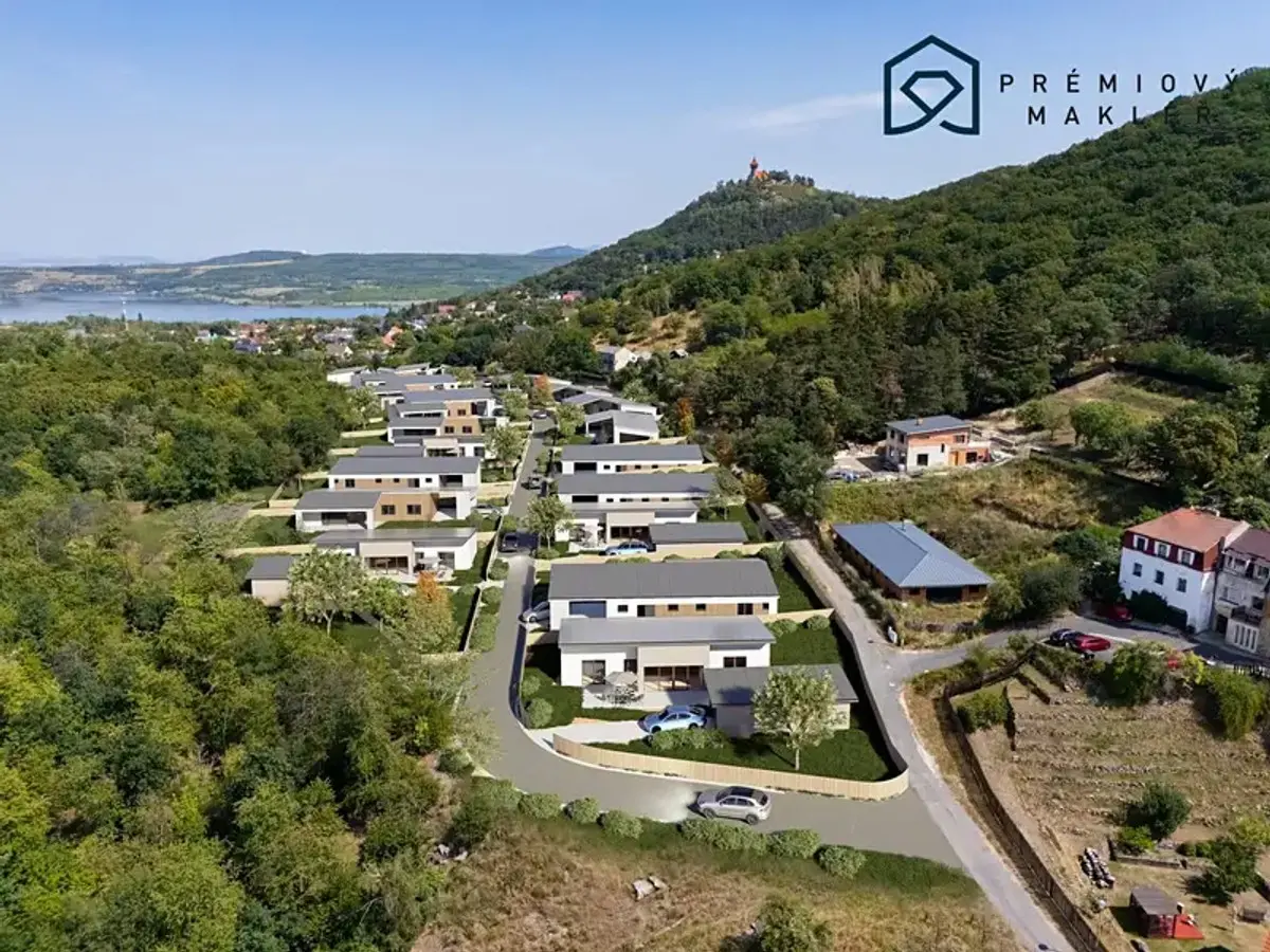 Prodej pozemku 754 m², Most · okres Most