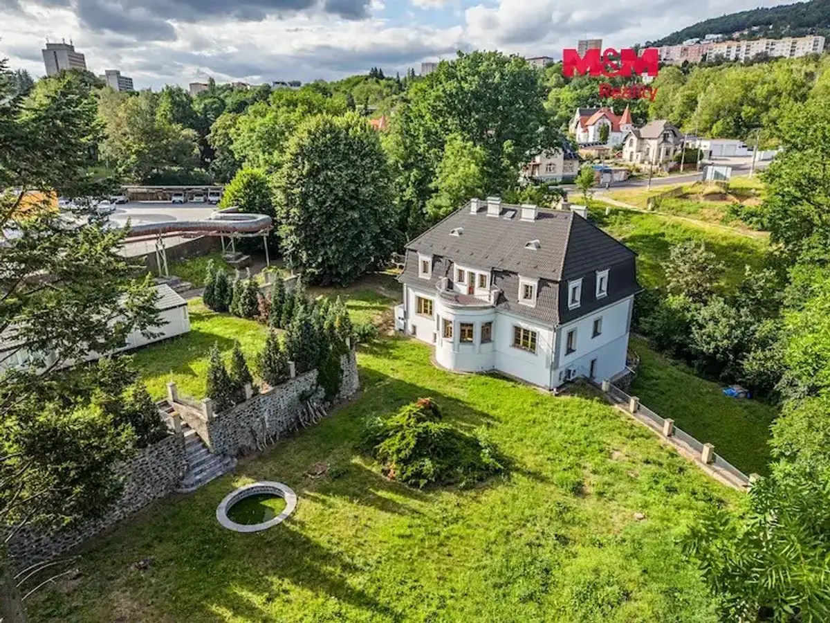 Prodej domu 445 m², Elišky Krásnohorské · Ústí nad Labem