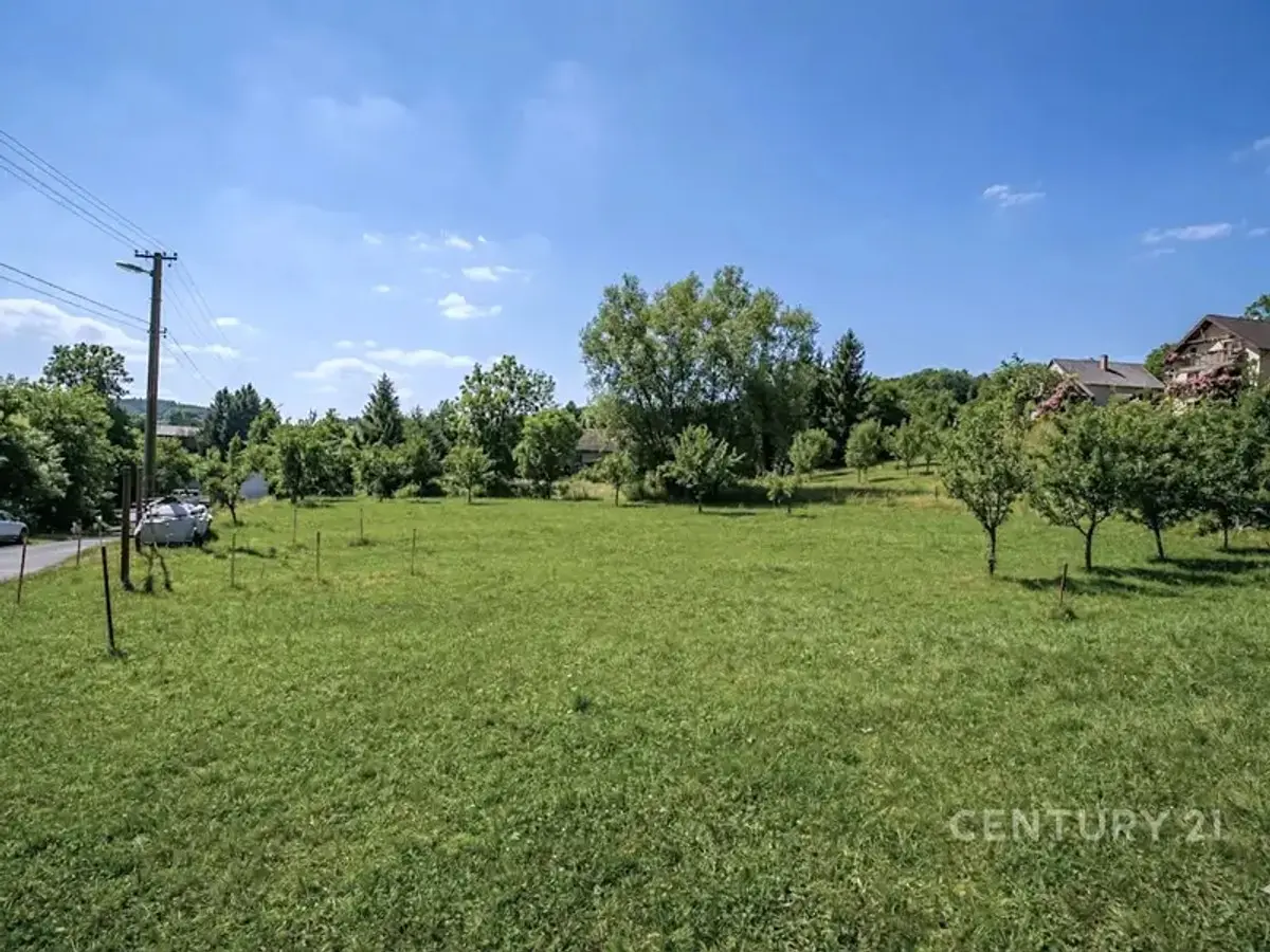 Prodej pozemku 1271 m², Podkopná Lhota