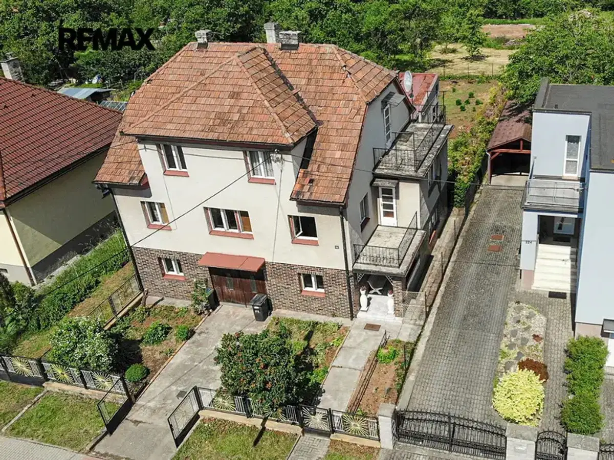 Prodej domu 200 m², Osvobození · Horní Ves u Fryštáku · Fryšták