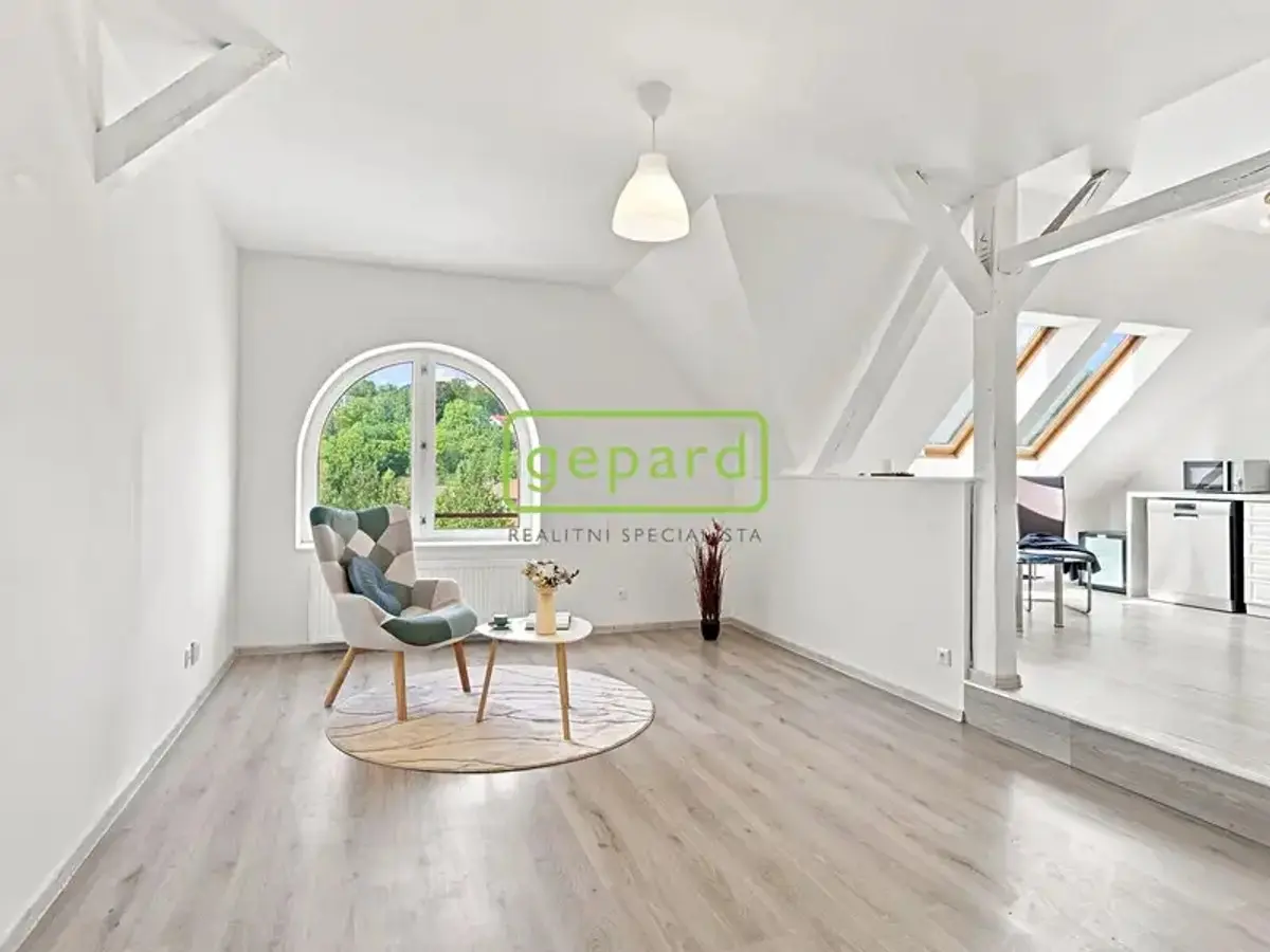 Prodej bytu 3+1 90 m², Lidové nám. · Mikovice u Kralup nad Vltavou · Kralupy nad Vltavou