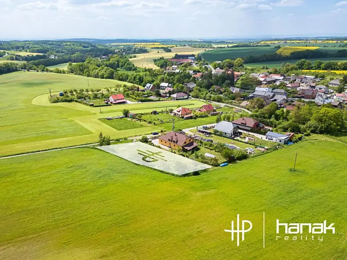 Prodej pozemku 1208 m², Výkleky · okres Přerov