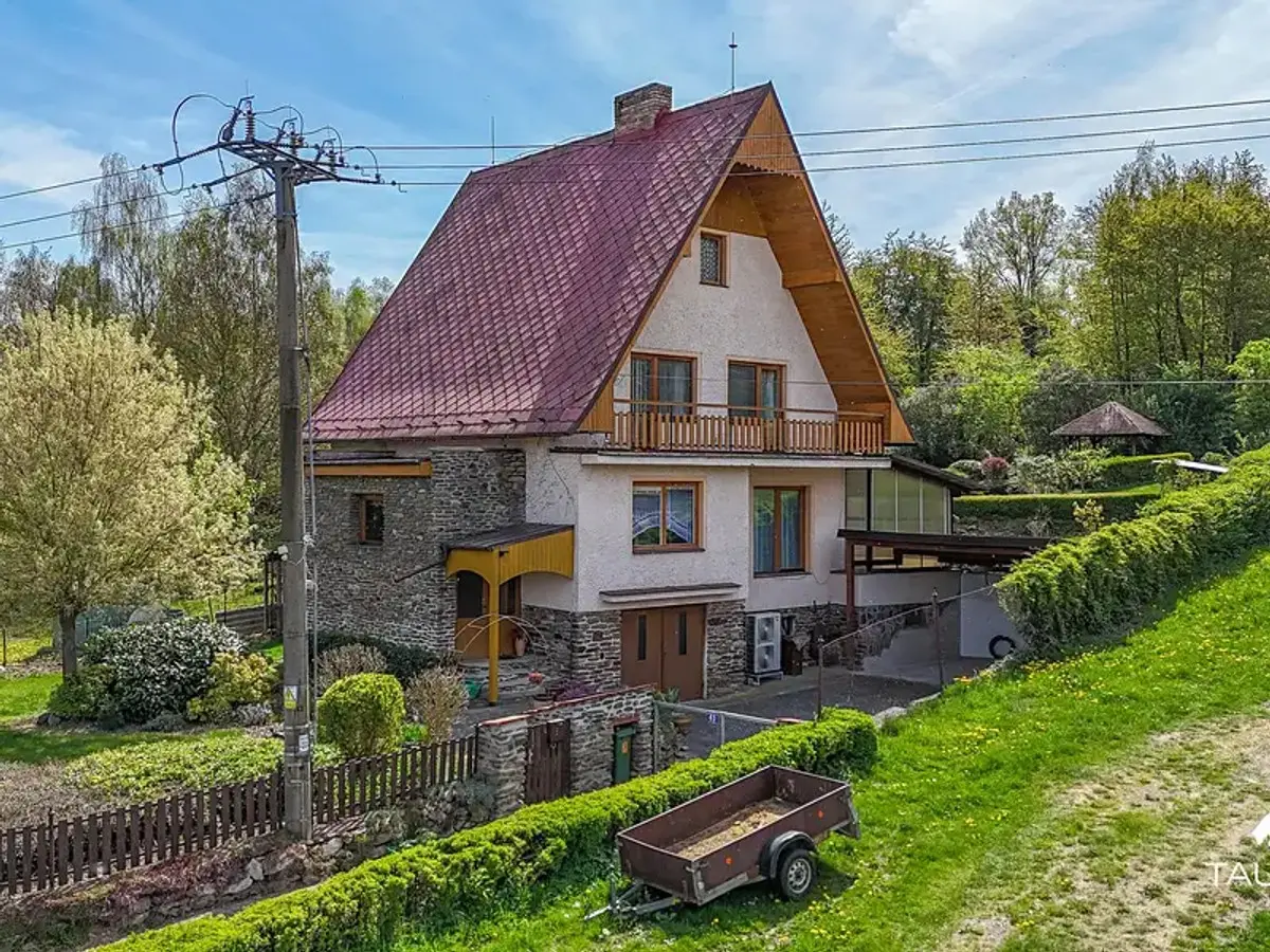 Prodej domu 342 m², Na stráni · Horšovský Týn