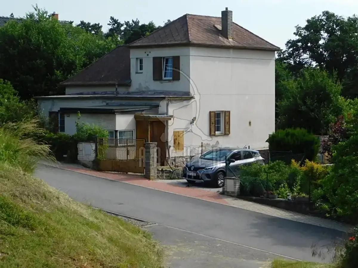 Prodej domu 291 m², Lochkov