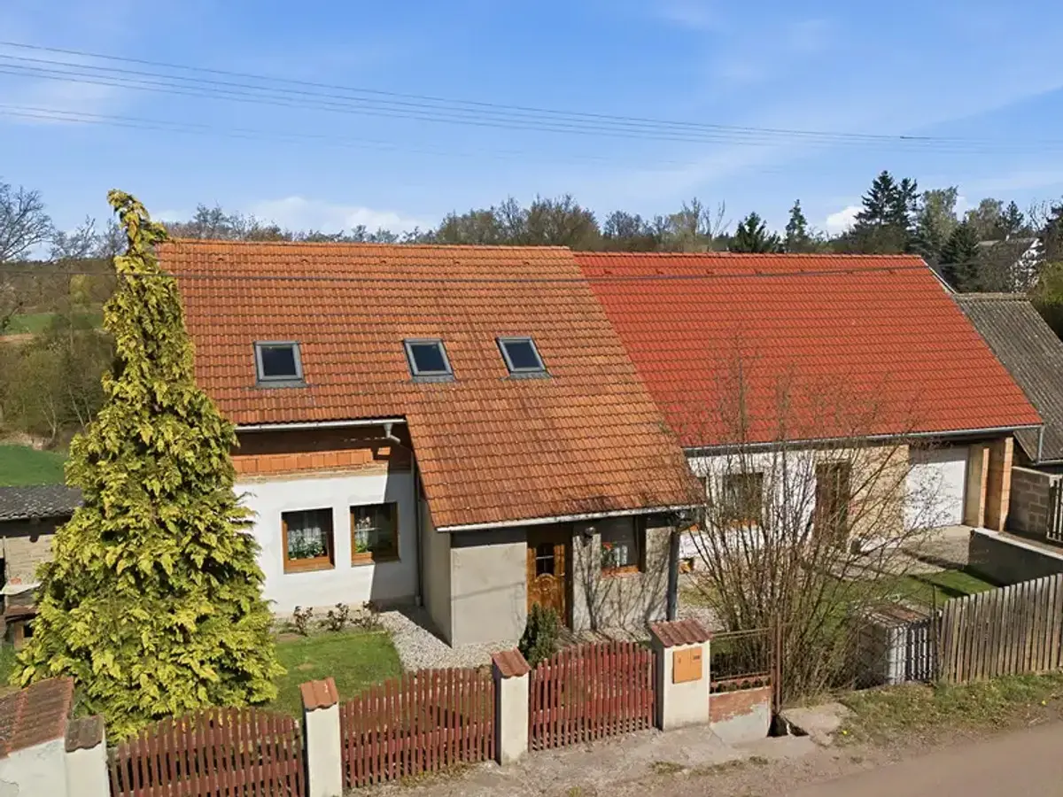 Prodej domu 183 m², Svojetín