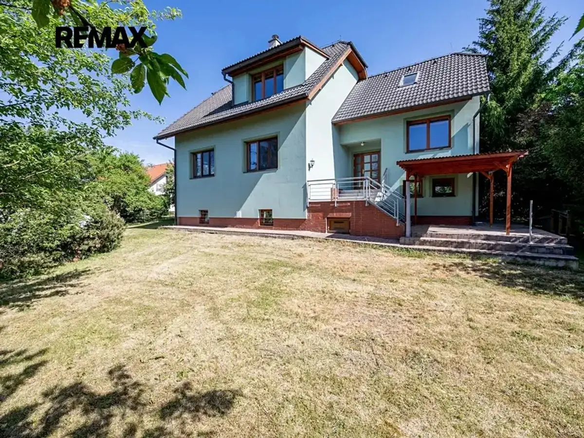 Prodej domu 210 m², Antonína Hodného · Běchovice