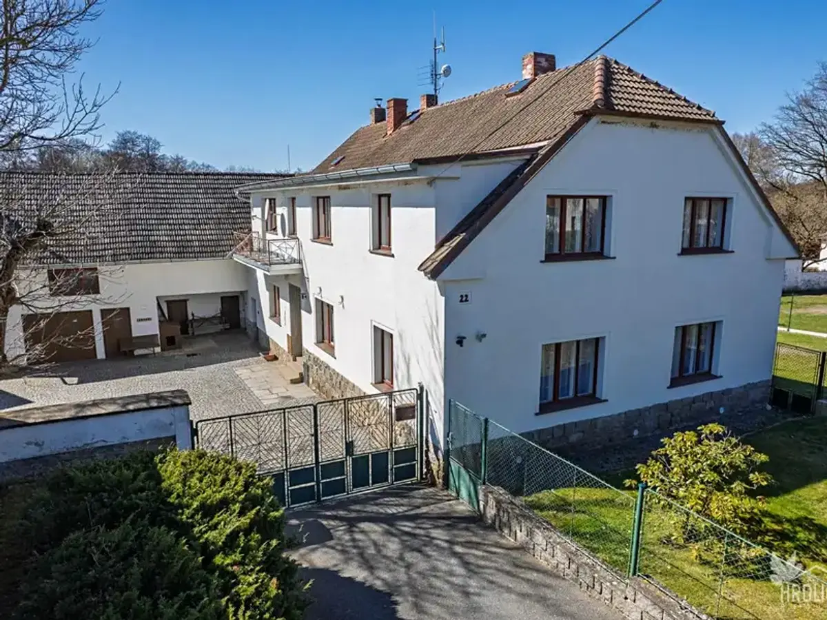 Prodej domu 203 m², Bezděkov u Kasejovic · Hradiště