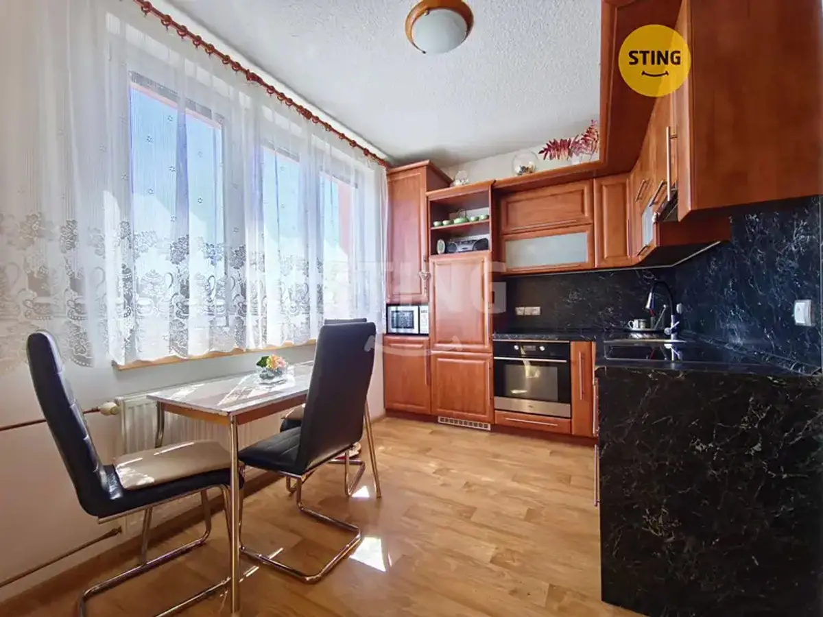 Prodej bytu 3+1 73 m², Okříšky
