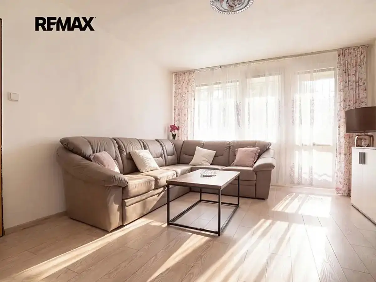 Prodej bytu 3+kk 54 m², Šluknovská · Střížkov