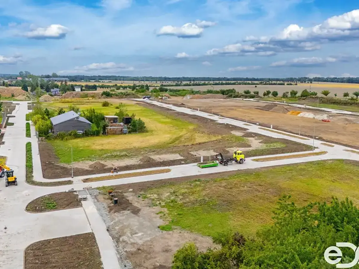 Prodej pozemku 819 m², Dalovice · okres Mladá Boleslav