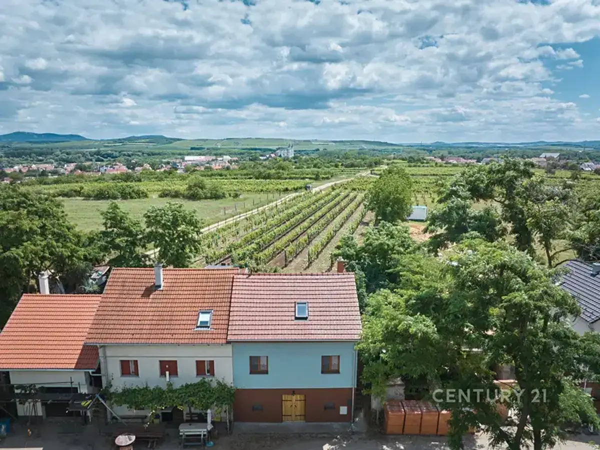 Prodej domu 75 m², nám. Svobody · Drnholec
