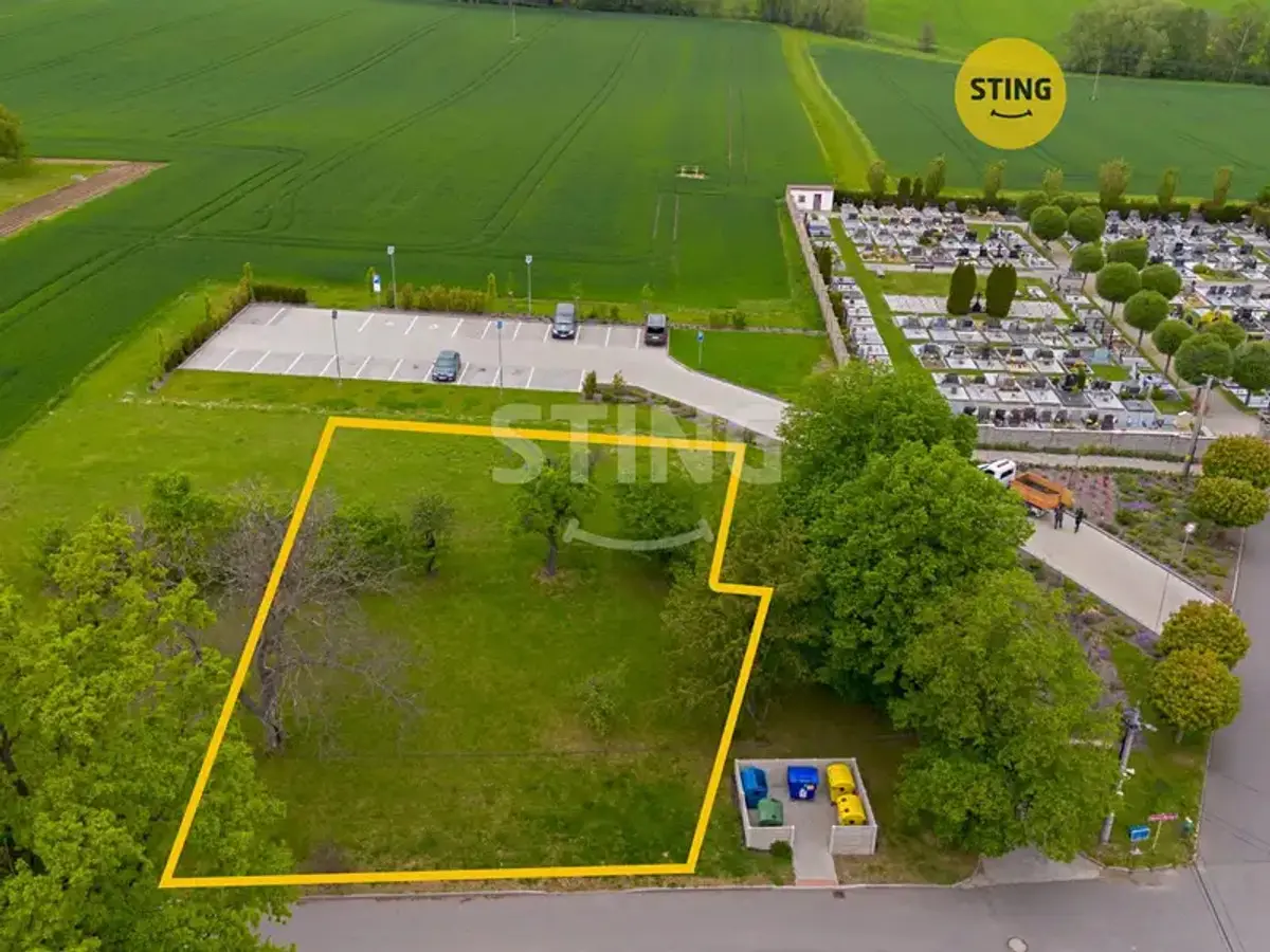 Prodej pozemku 962 m², Slavkov · okres Opava