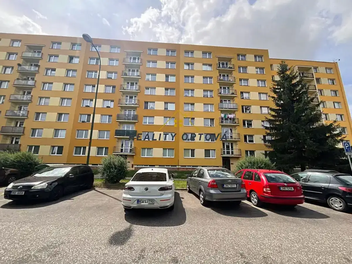 Prodej bytu 2+1 66 m², Lidické náměstí · Jičín
