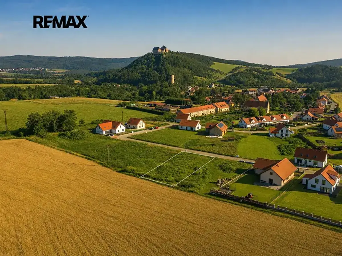 Prodej pozemku 1132 m², Točník · okres Beroun