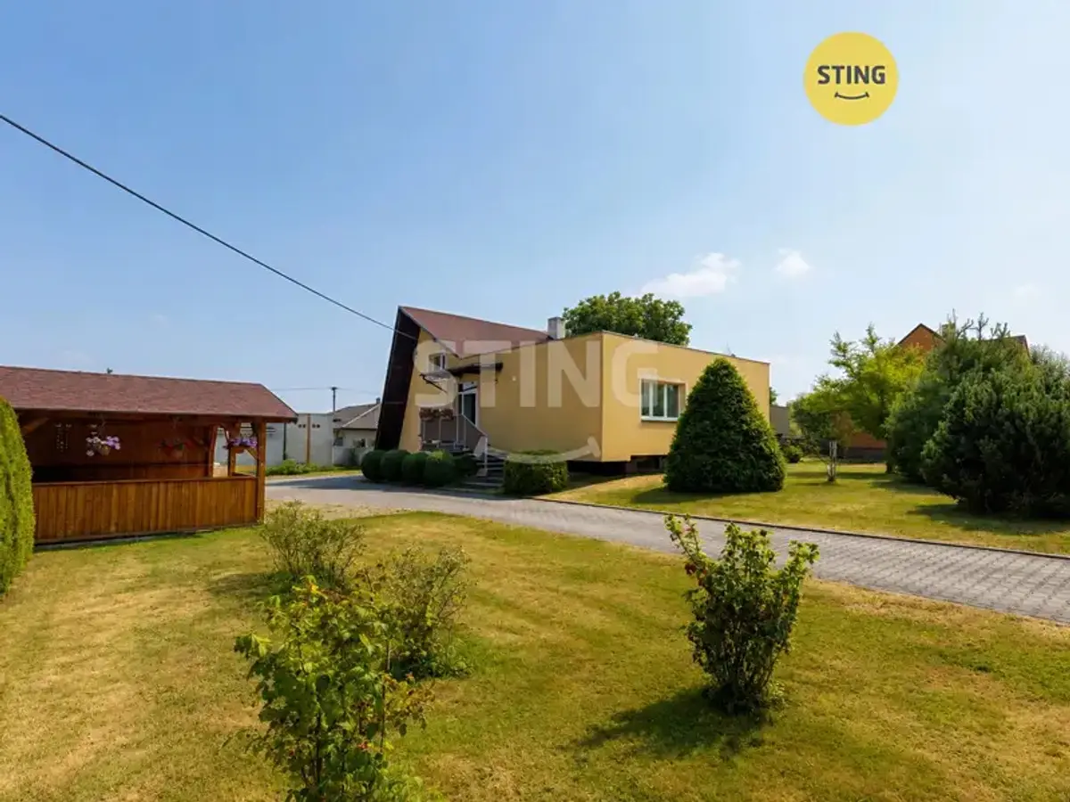 Prodej domu 230 m², Krmelín