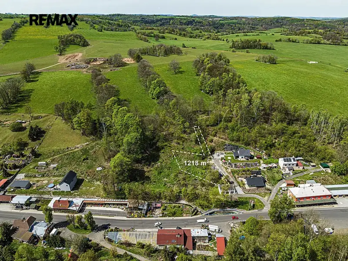 Prodej pozemku 1218 m², Petrovice · okres Ústí nad Labem