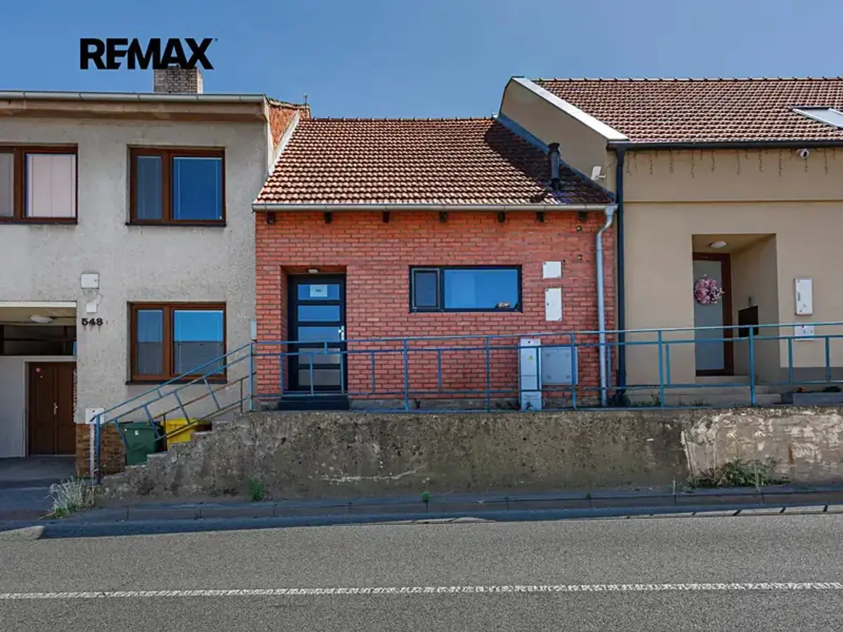 Prodej domu 95 m², Komenského · Blučina