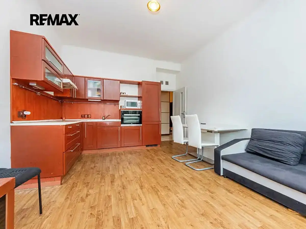Prodej bytu 2+kk 49 m², Vrchlického · Košíře