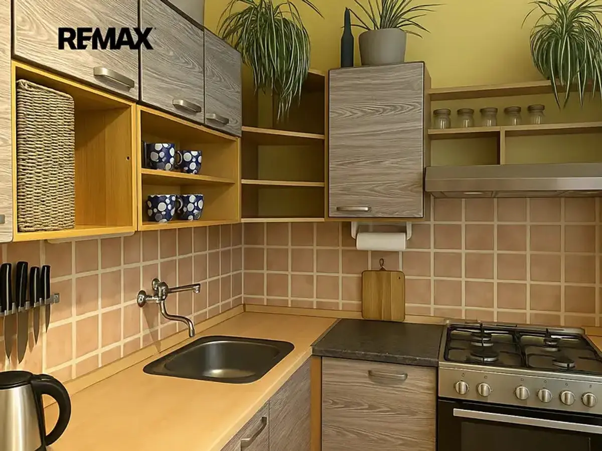 Prodej bytu 3+1 84 m², Raisova · Karlovy Vary