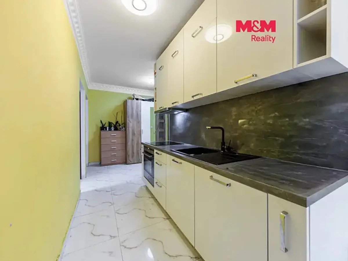 Prodej bytu 3+1 60 m², Sokolovská · Rybáře · Karlovy Vary