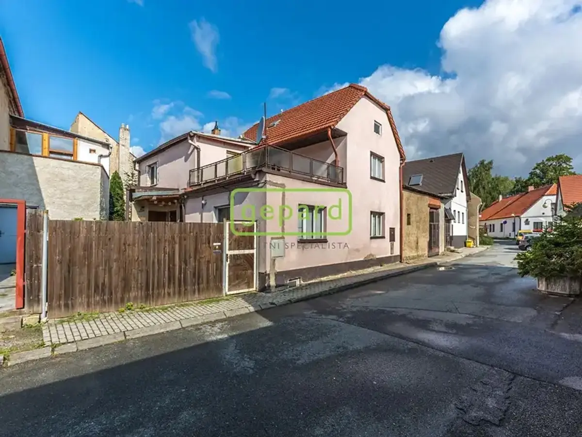 Prodej domu 100 m², Rožmitál pod Třemšínem