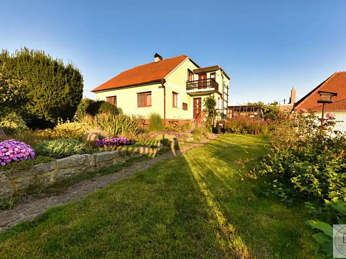 Prodej domu 240 m², Černuc · okres Kladno