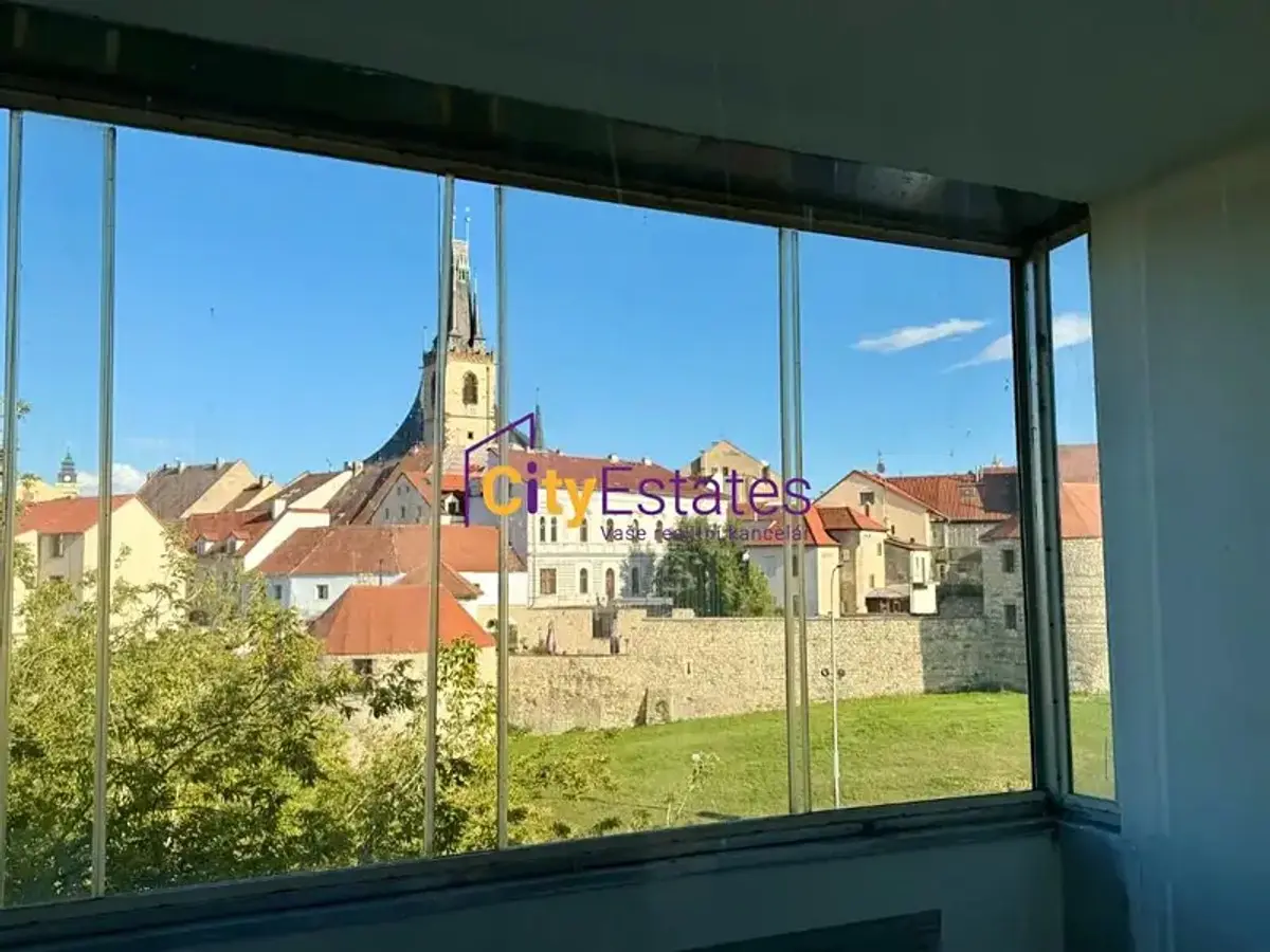 Prodej bytu 2+1 65 m², nám. Petra Obrovce · Louny