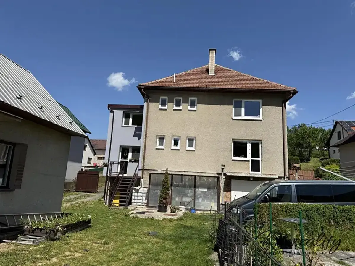 Prodej domu 232 m², Dešná u Zlína · Dešná