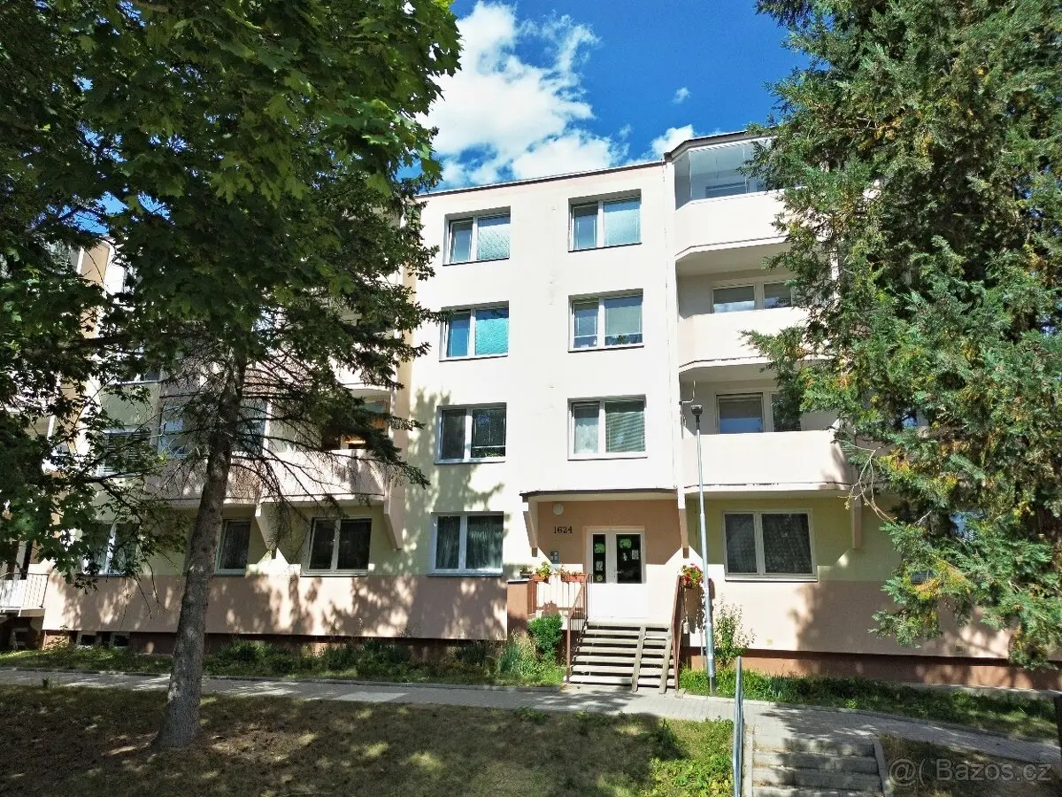 Prodej bytu 3+1 73 m², Brno venkov · 666 01