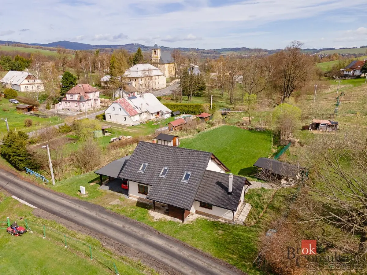 Prodej domu 261 m², Bruntál · 793 31