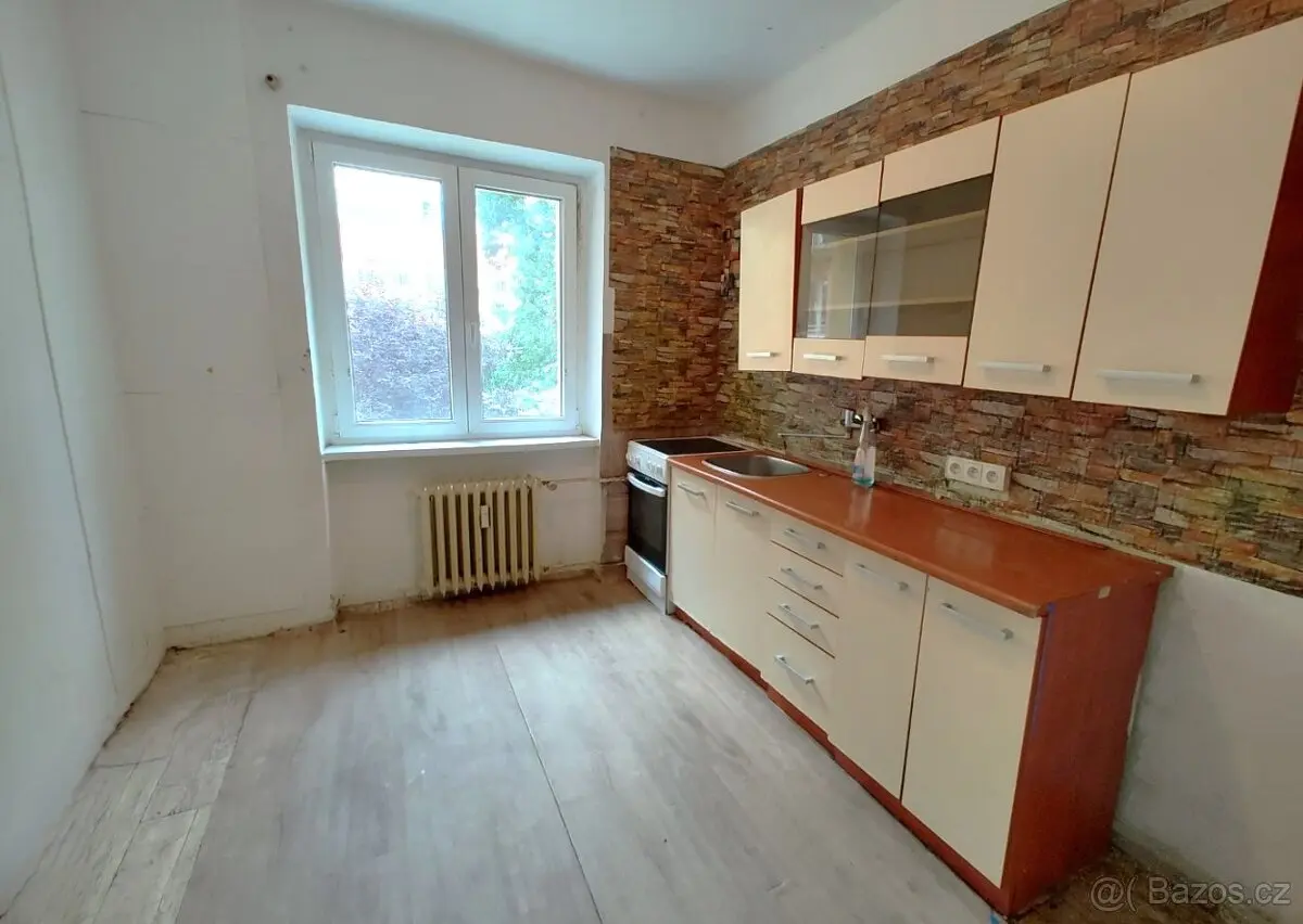 Pronájem bytu 3+1 79 m², Most II · Most