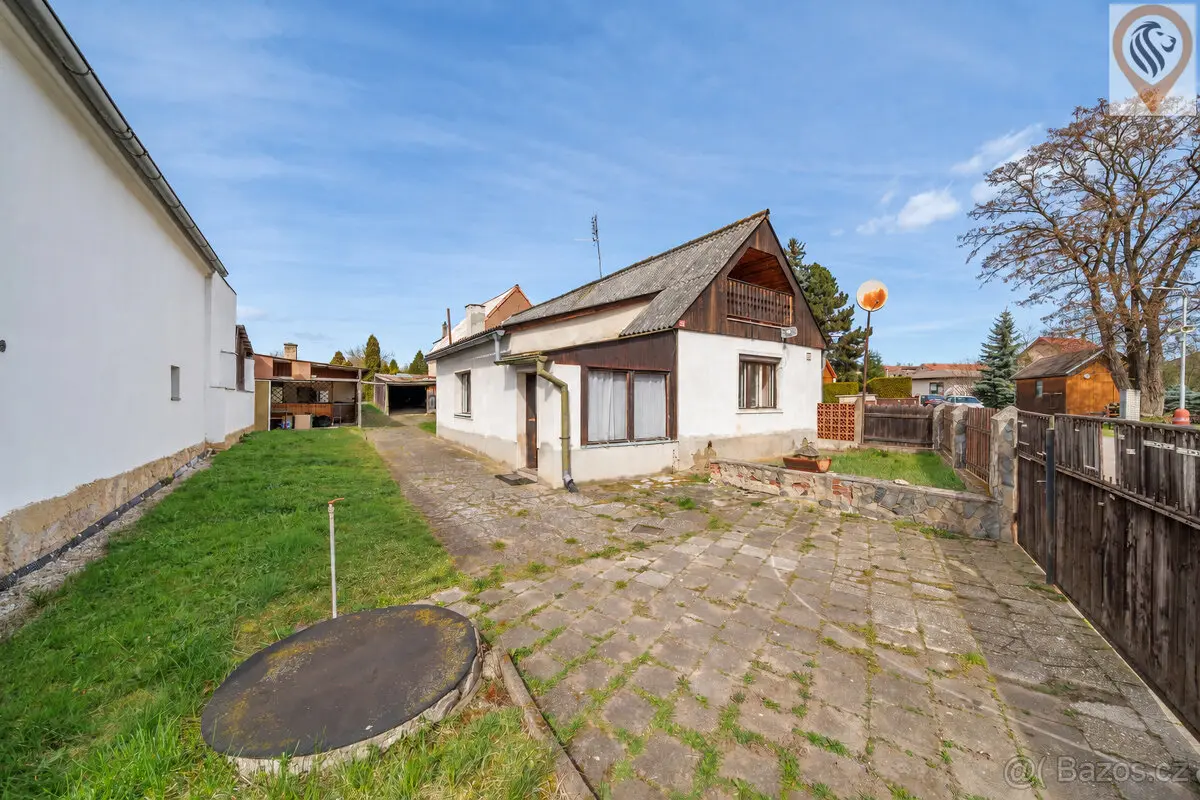 Prodej domu 919 m², Louny · 439 81