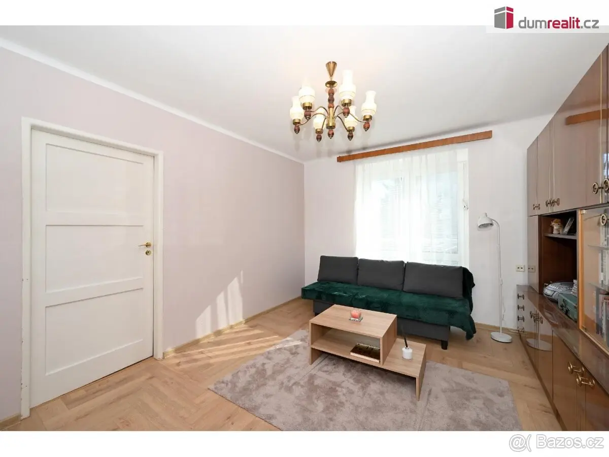 Pronájem bytu 2+1 50 m², Roztoky u Prahy · Roztoky