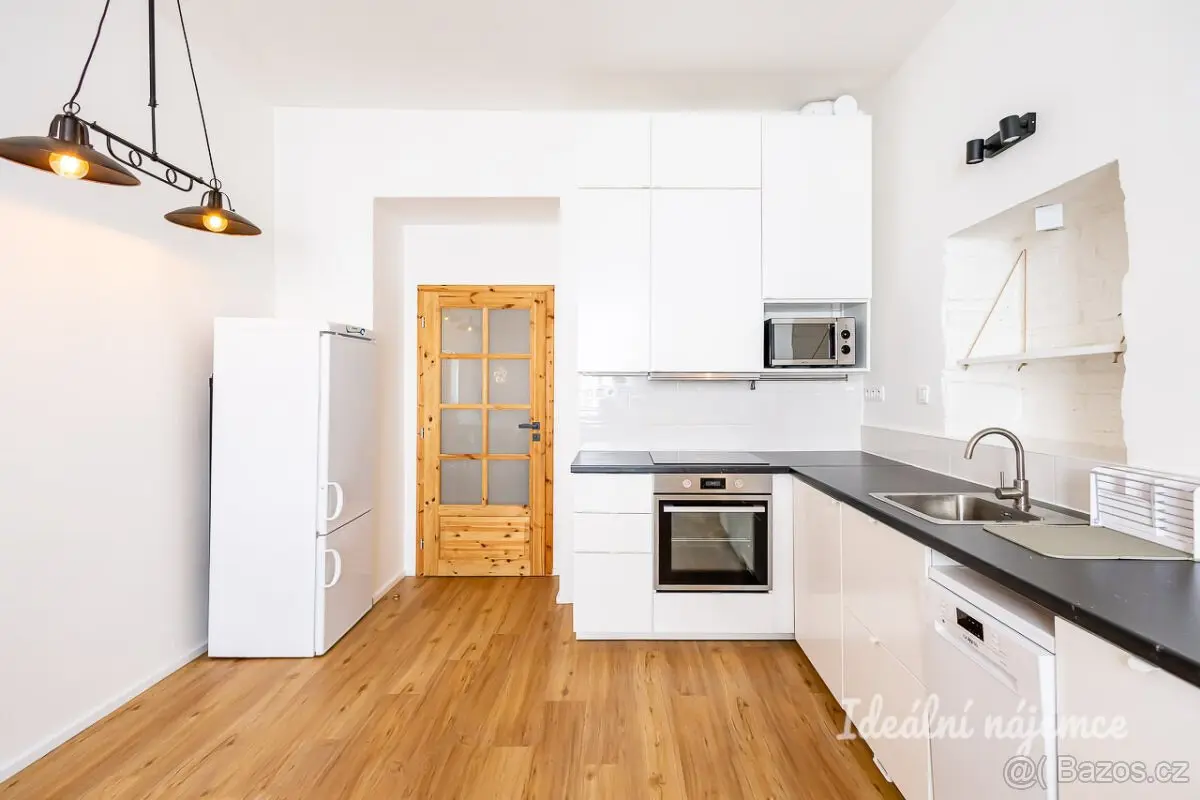 Pronájem bytu 3+kk 62 m², Vršovice