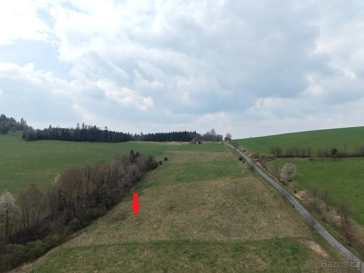 Prodej pozemku 1560 m², Vsetín · 756 25