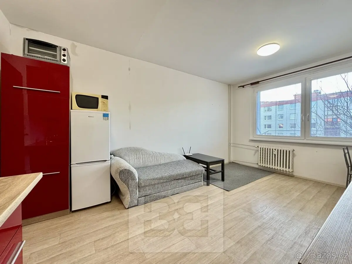 Pronájem bytu 1+1 36 m², Jižní Svahy II · Zlín