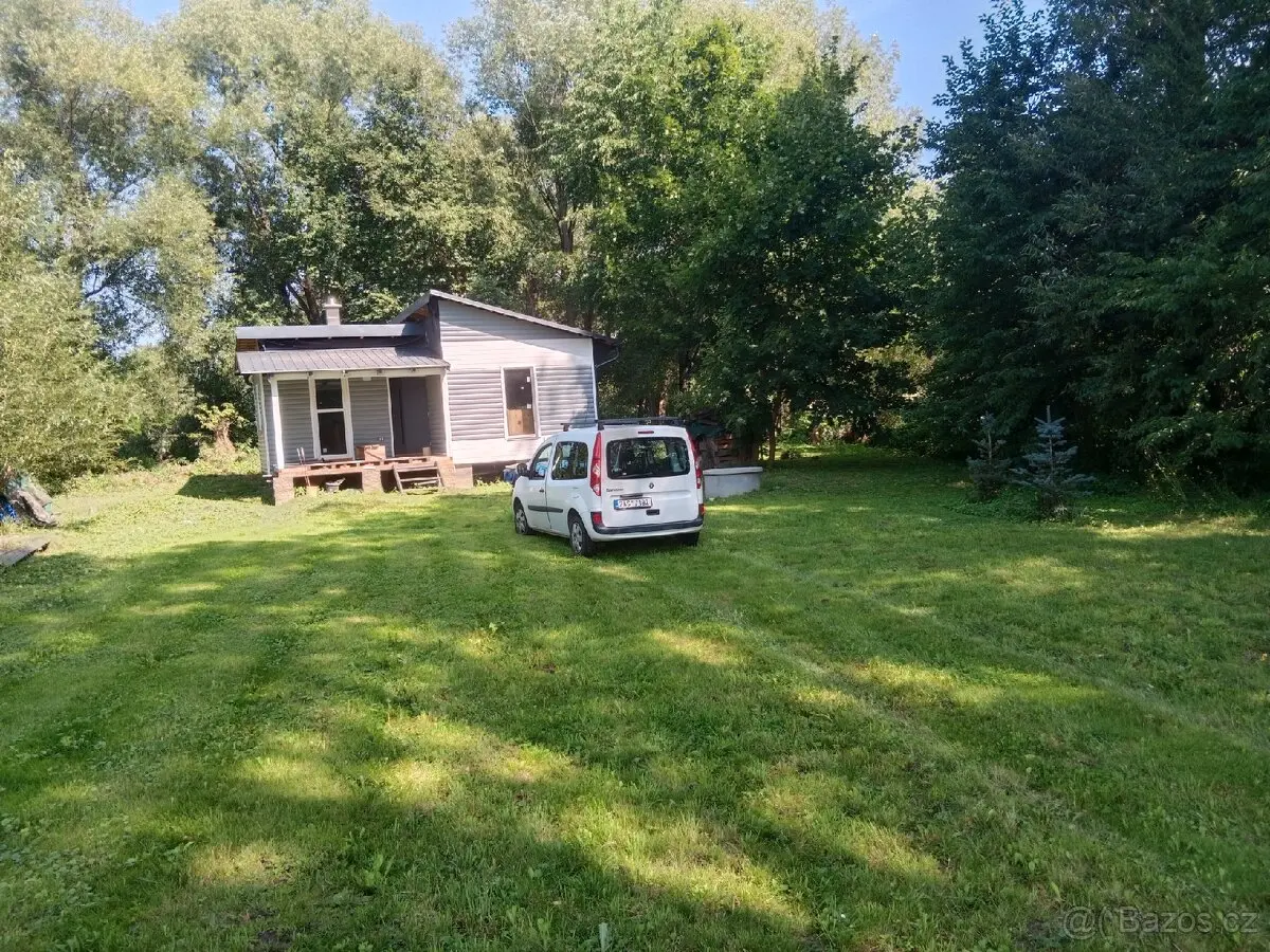 Prodej pozemku 1500 m², Bruntál · 794 01