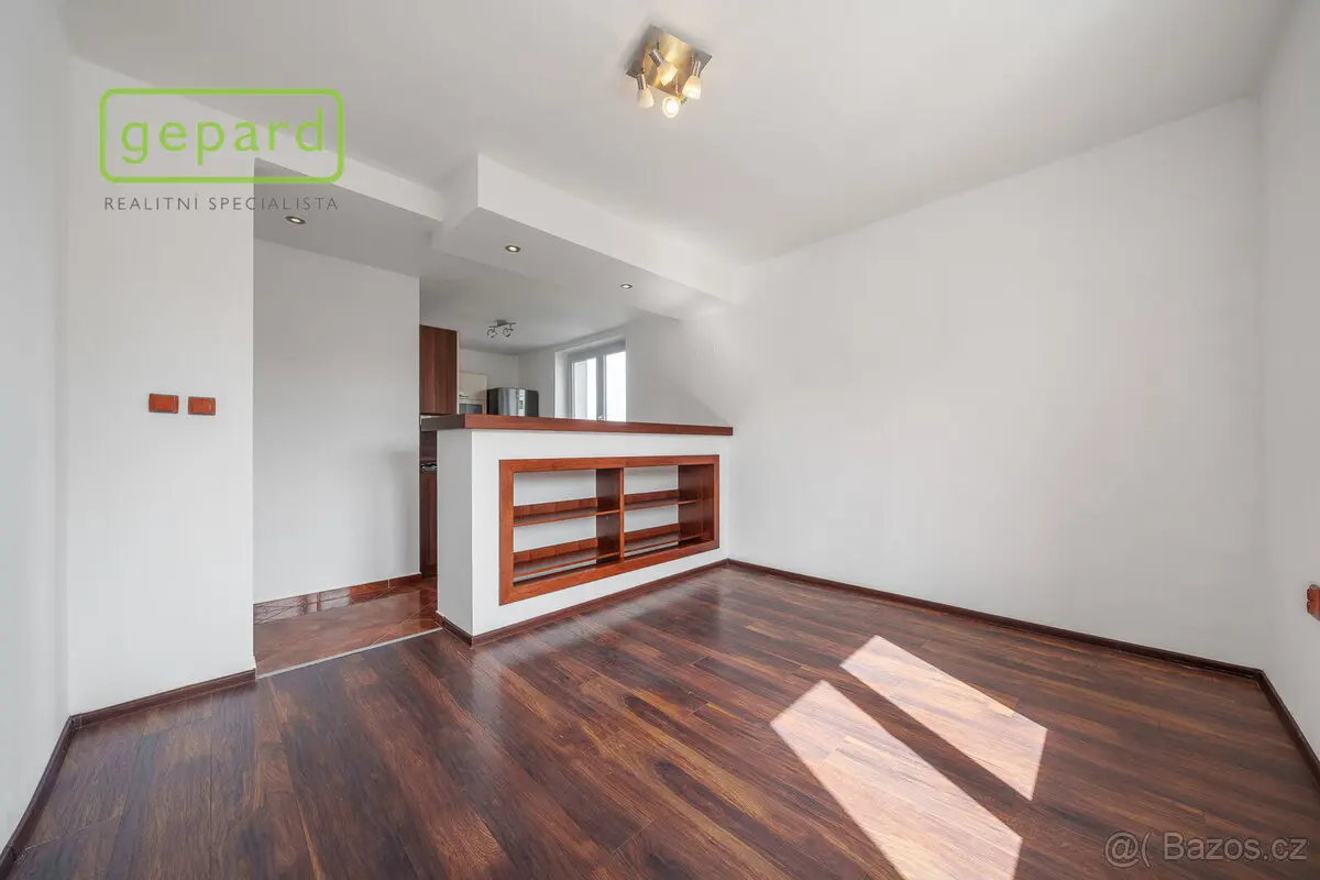 Prodej bytu 2+1 50 m², Sokolov · 356 01