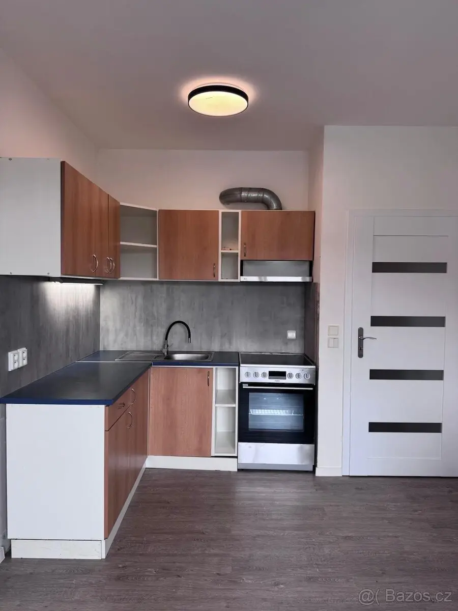 Pronájem bytu 2+kk 45 m², Ústí nad Labem