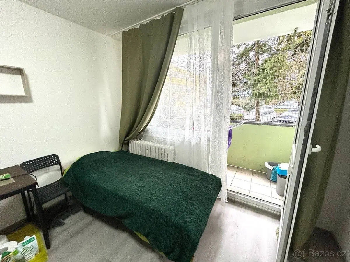 Pronájem bytu 1+kk 19 m², Vysočany