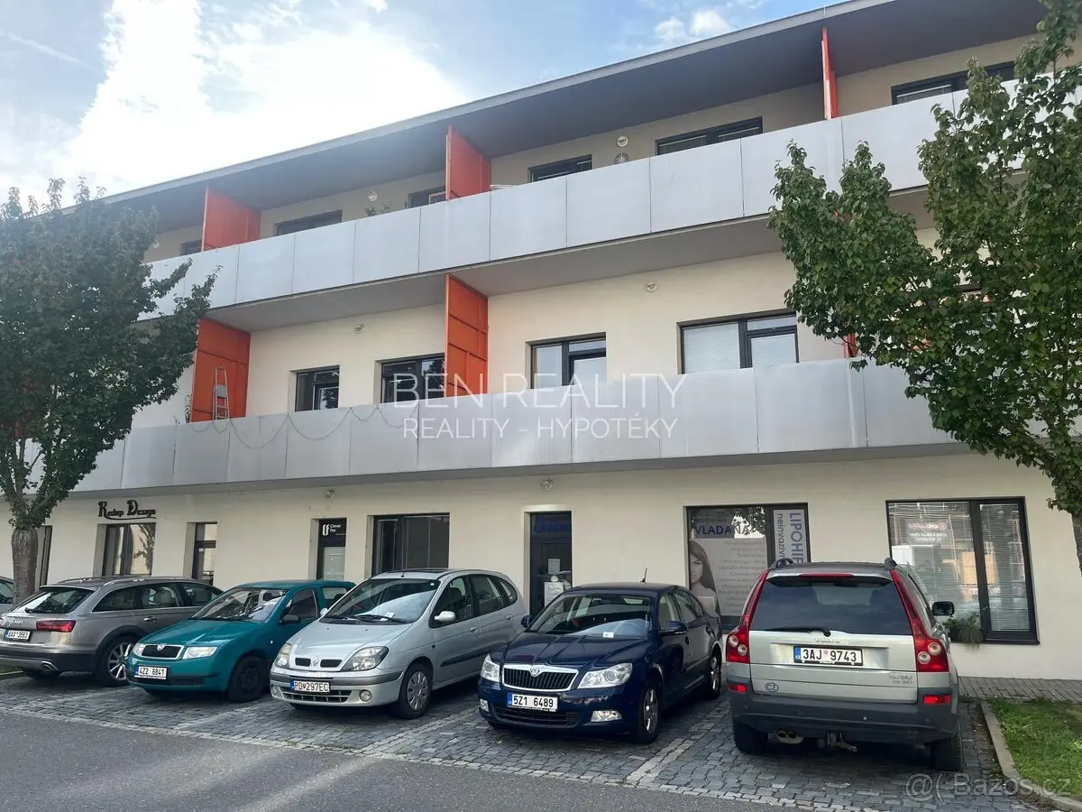Pronájem bytu 2+kk 48 m², Malenovice · Zlín