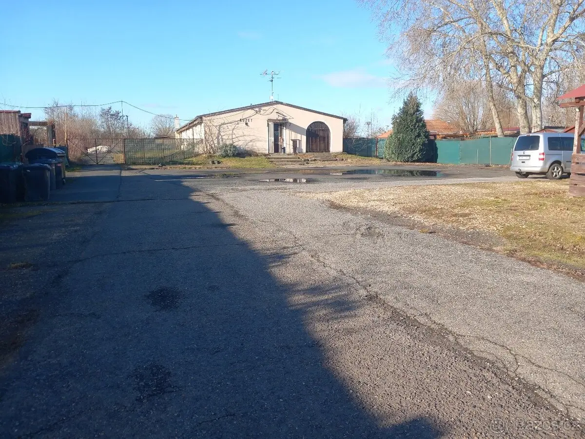 Pronájem pozemku 3000 m², Břeclav · 691 45