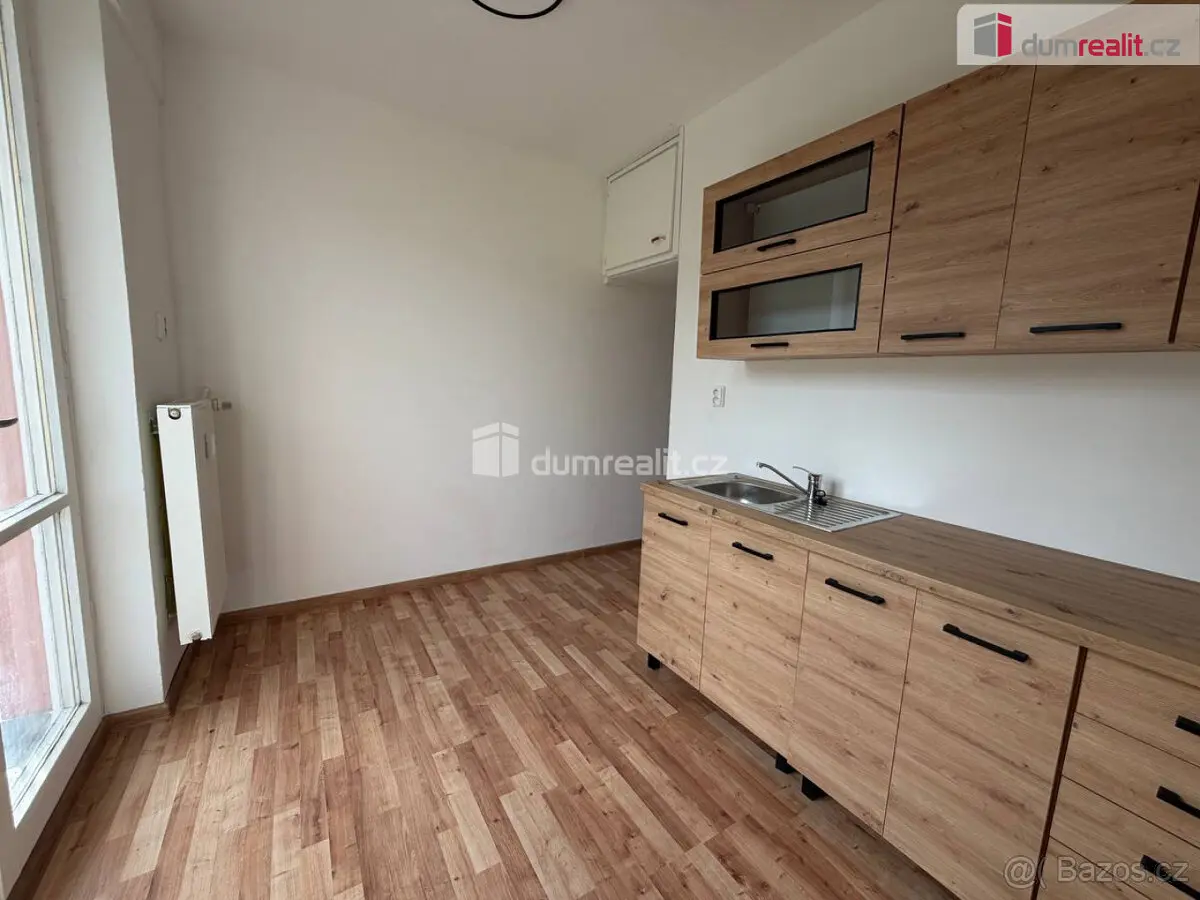 Prodej bytu 2+1 55 m², Cheb · 352 01