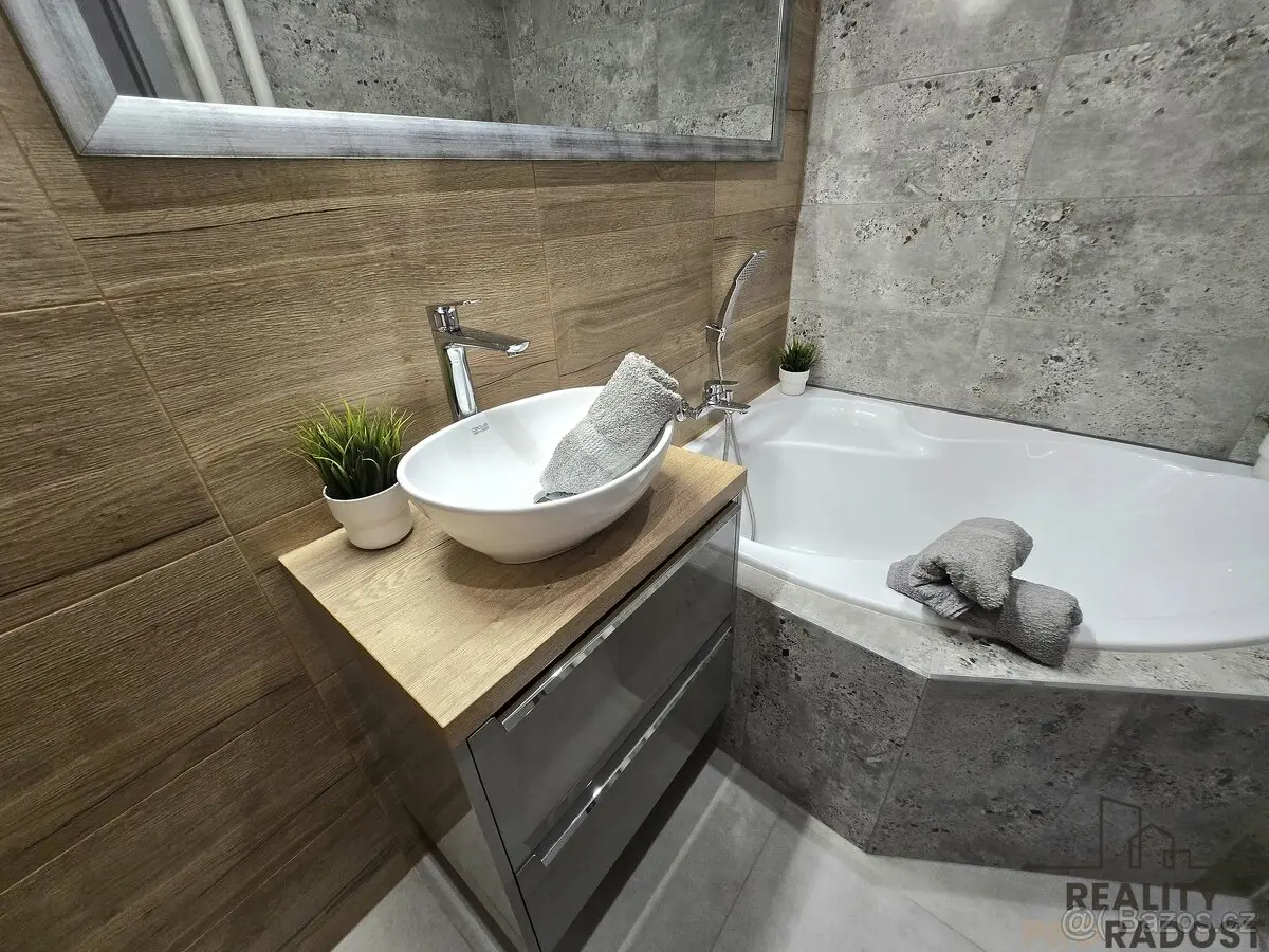 Prodej bytu 2+kk 54 m², Třinec-Kanada · Třinec