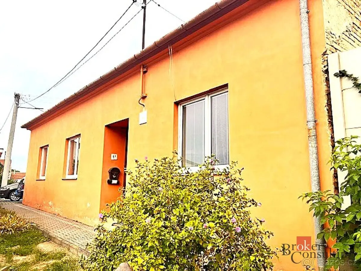 Prodej domu 240 m², Brno venkov · 664 58